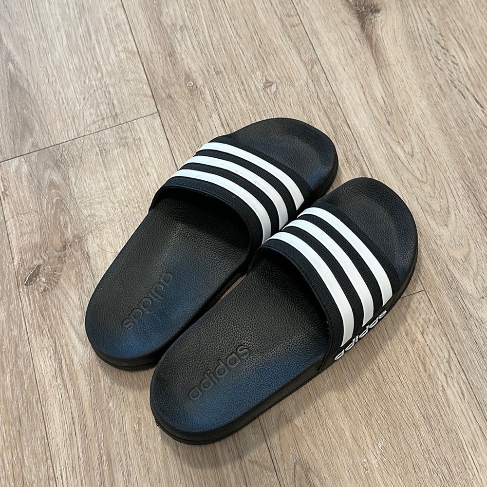 Adidas Sandals Size 3 Kids
